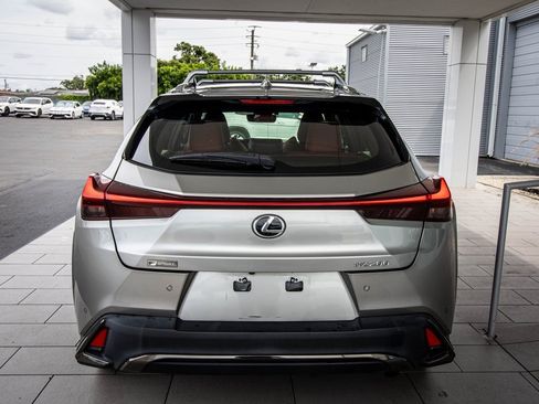 Used 2019 Lexus UX 200 F Sport image 15