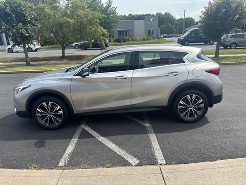 Used 2019 INFINITI QX30 AWD w/ Navigation Package image 6
