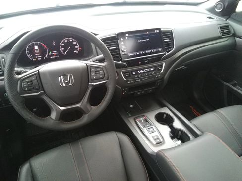 Used 2024 Honda Ridgeline TrailSport image 12