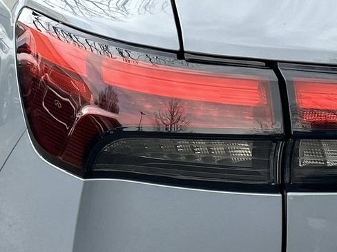 Used 2025 INFINITI QX60 Luxe w/ Black Edition image 12