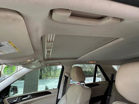 Used 2018 Mercedes-Benz GLE 350 4MATIC image 29