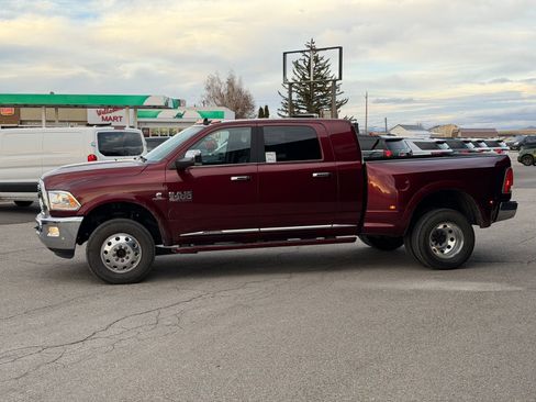 Used 2017 RAM 3500 Laramie Longhorn image 6