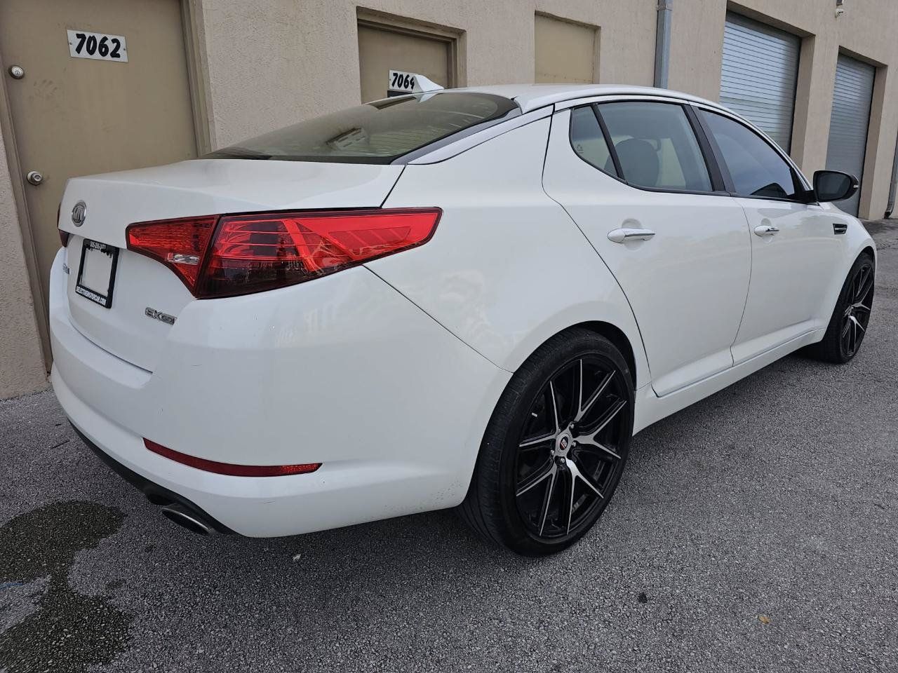 Used 2012 Kia Optima EX FWD image 9