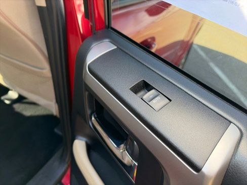 Used 2022 Toyota 4Runner SR5 image 38