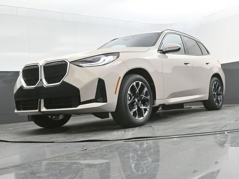 New 2026 BMW X3 xDrive30 w/ M Sport Package image 43