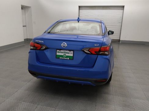 Used 2021 Nissan Versa SV FWD image 7