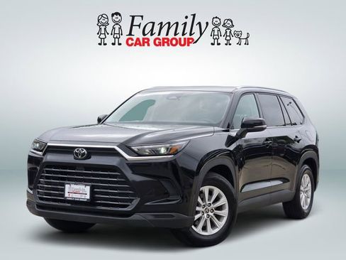 Used 2025 Toyota Grand Highlander AWD image 1