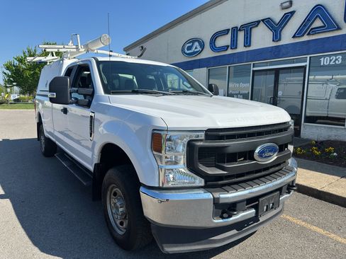 Used 2020 Ford F250 XL w/ Power Equipment Group image 2