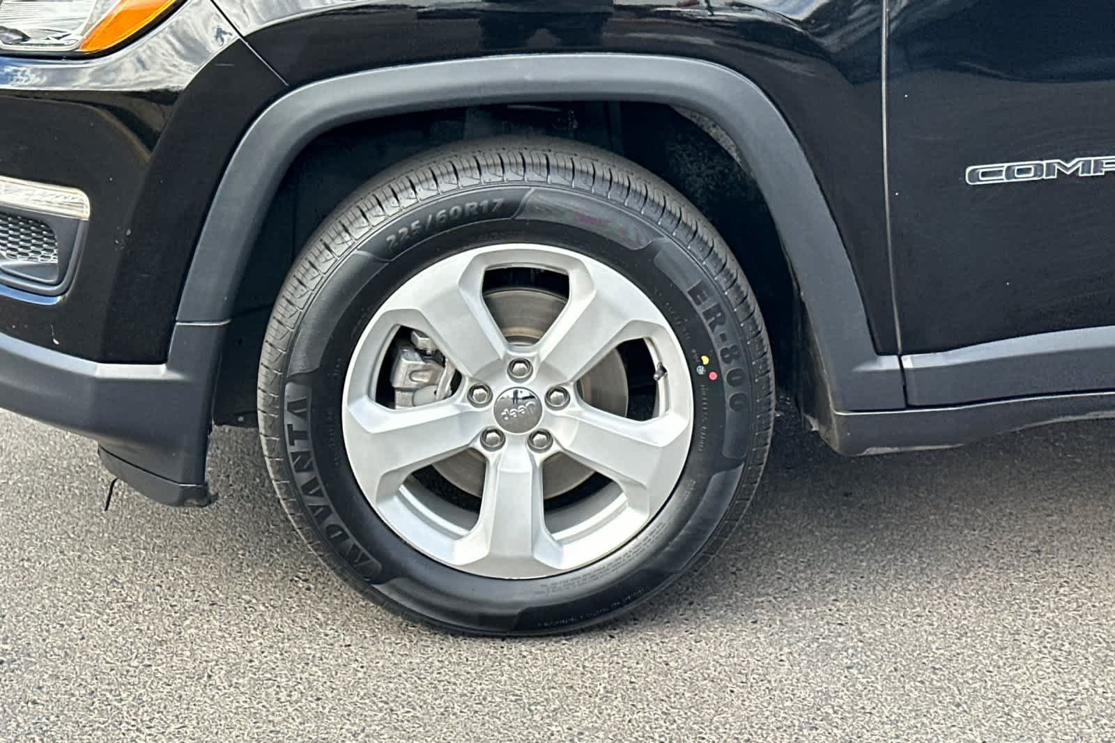 Used 2018 Jeep Compass Latitude FWD image 26