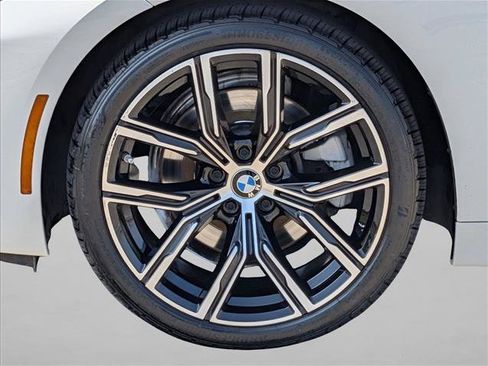 Used 2023 BMW 230i Coupe w/ Convenience Package RWD image 25