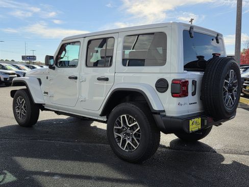 New 2026 Jeep Wrangler Unlimited Sahara image 5