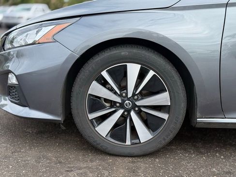 Used 2021 Nissan Altima 2.5 SV image 9