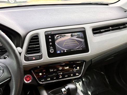 Used 2021 Honda HR-V EX-L image 33