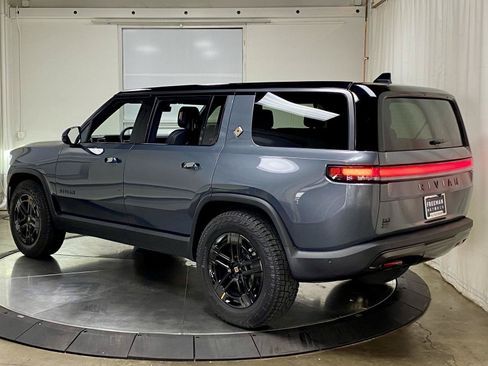 Used 2025 Rivian R1S Adventure AWD/4WD image 6