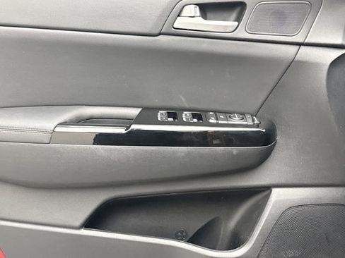 Used 2021 Kia Sportage EX AWD/4WD image 9