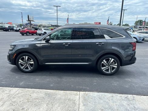 Used 2023 Kia Sorento SX Prestige AWD/4WD image 2