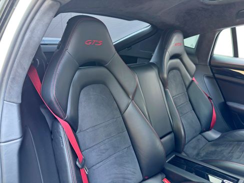 Used 2019 Porsche Panamera GTS AWD/4WD image 40