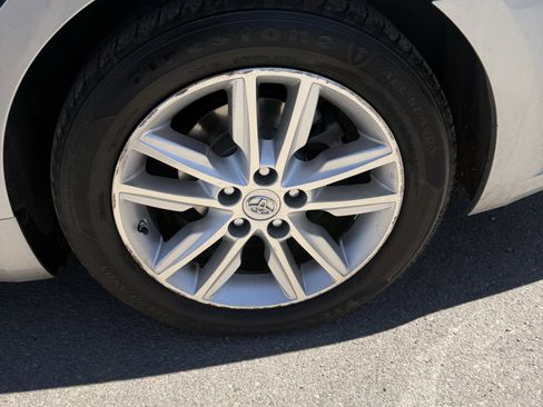 Used 2015 Toyota Avalon XLE Premium FWD image 9