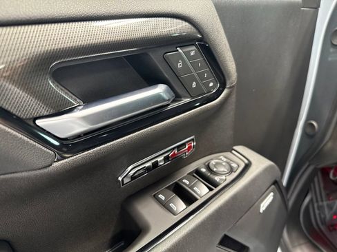Used 2025 GMC Sierra 1500 AT4 w/ AT4 Premium Package AWD/4WD image 16