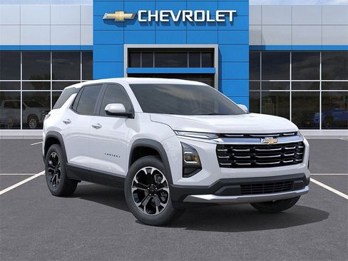 New 2026 Chevrolet Equinox LT w/ Convenience Package II image 8