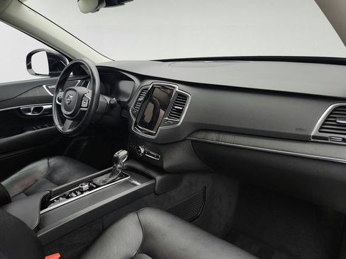 Used 2020 Volvo XC90 T6 Momentum w/ Protection Package Premier AWD/4WD image 30
