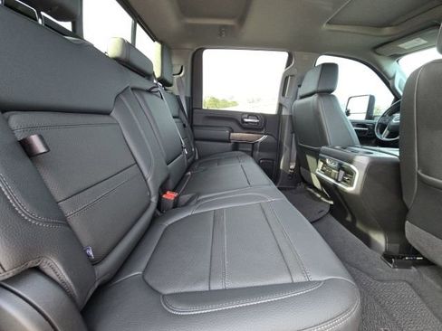 Used 2021 GMC Sierra 2500 Denali w/ Denali Ultimate Package image 14