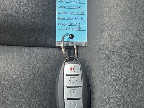 Used 2023 Nissan Murano SV AWD/4WD image 27