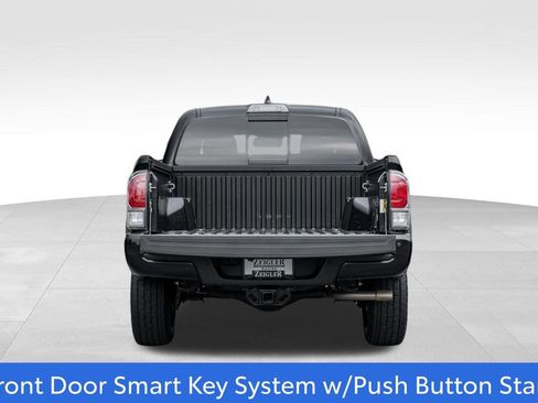 Used 2023 Toyota Tacoma TRD Off-Road w/ TRD Premium Off Road Package AWD/4WD image 10