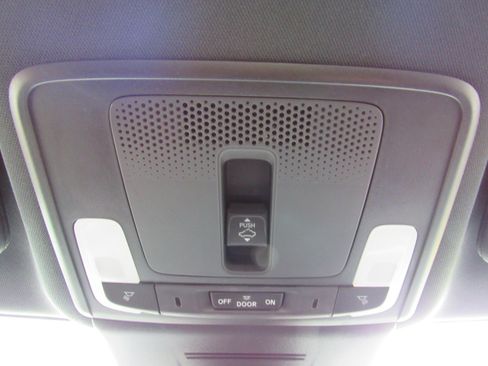 Used 2025 Honda Civic Sport image 25