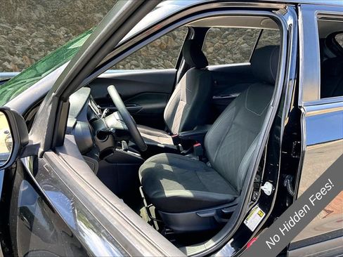 Used 2020 Nissan Kicks S FWD image 17