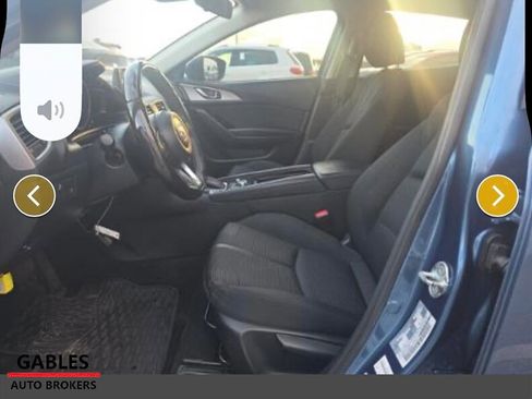 Used 2018 MAZDA MAZDA3 Sport w/ Preferred Equipment Package FWD image 8