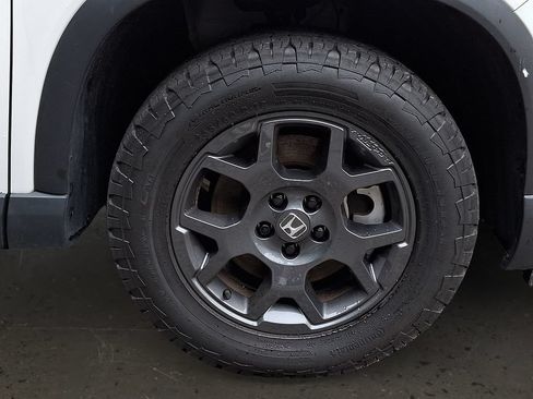 Used 2023 Honda Pilot TrailSport image 10