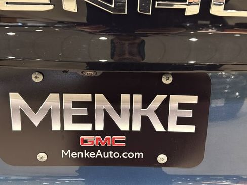 New 2026 GMC Acadia Denali w/ Super Cruise Package image 9