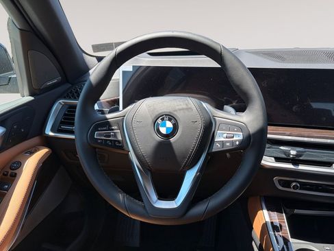 New 2026 BMW X5 xDrive40i w/ Climate Comfort Package AWD/4WD image 12