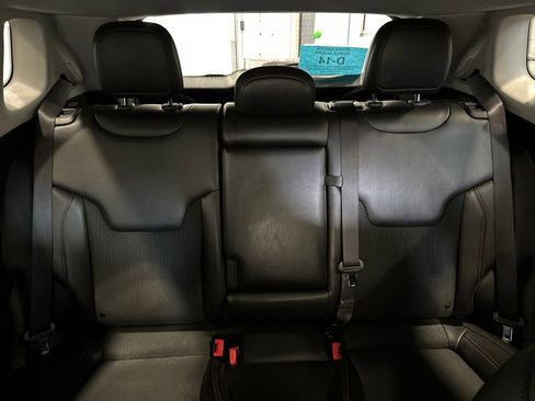 Used 2022 Jeep Compass Trailhawk w/ Trailhawk Convenience Group image 35