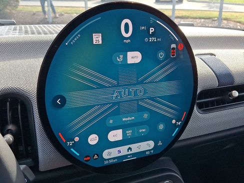 Used 2025 MINI Cooper 2-Door Hardtop image 17