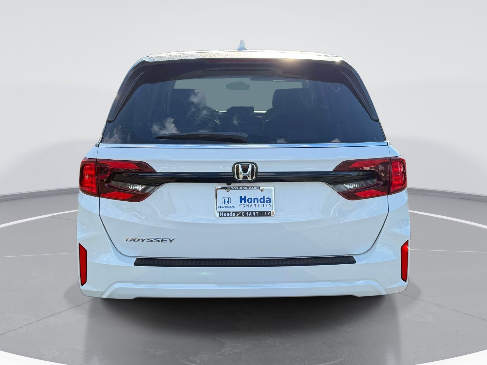 New 2027 Honda Odyssey Elite image 3