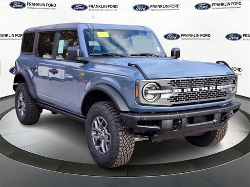 New 2025 Ford Bronco Badlands image 7