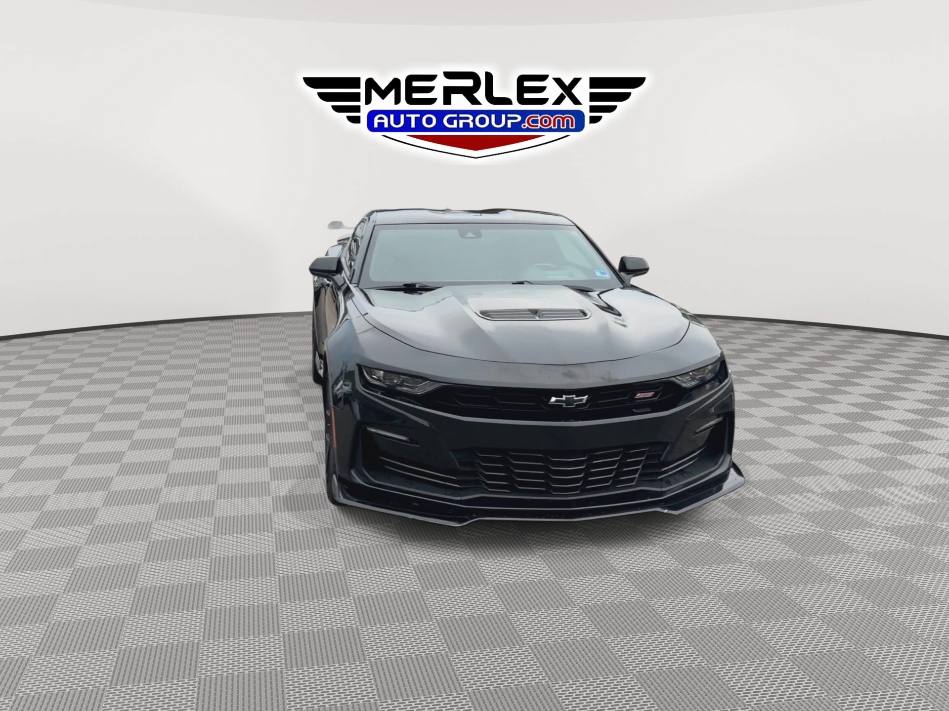 Used 2020 Chevrolet Camaro SS RWD image 3