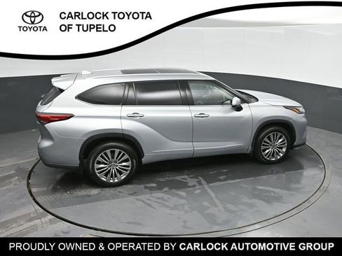 Used 2023 Toyota Highlander Platinum image 36