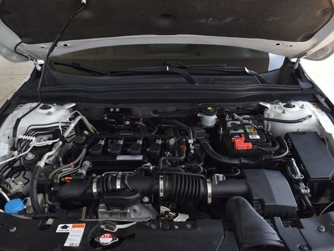 Used 2019 Honda Accord Sport image 12