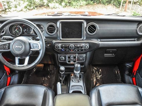 Used 2021 Jeep Wrangler Unlimited Sahara w/ Safety Group image 12