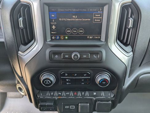 Certified 2025 Chevrolet Silverado 2500 Custom w/ Custom Value Package image 18