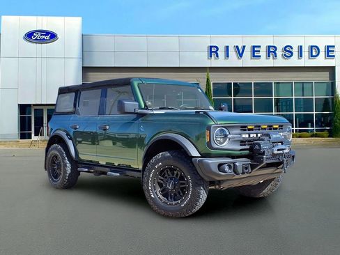 Used 2022 Ford Bronco Black Diamond image 1