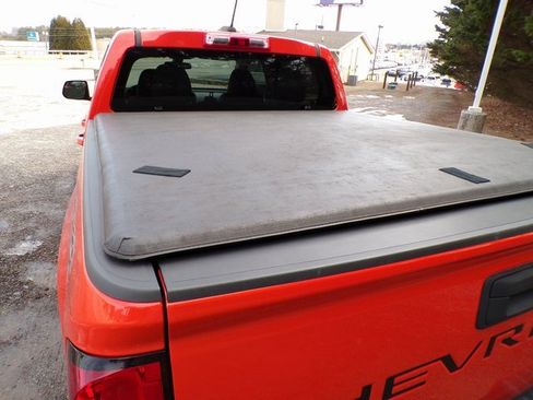 Used 2021 Chevrolet Colorado W/T w/ Custom Special Edition image 8