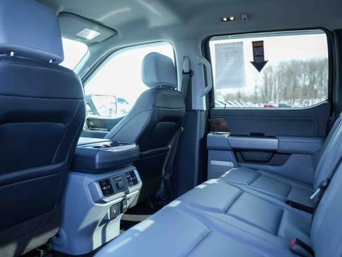 Used 2022 Ford F150 Lariat w/ Equipment Group 502A High image 24