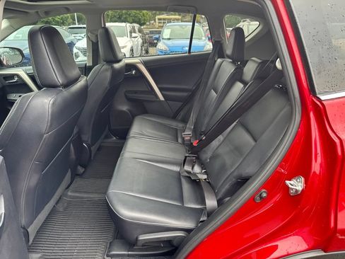 Used 2014 Toyota RAV4 Limited w/ Technology Package AWD/4WD image 6