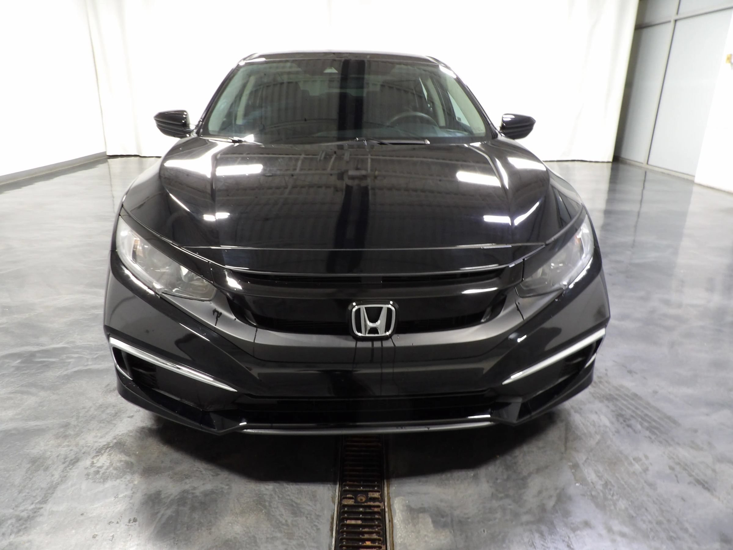 Used 2020 Honda Civic LX image 2