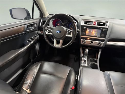 Used 2016 Subaru Outback 2.5i Limited AWD/4WD image 31