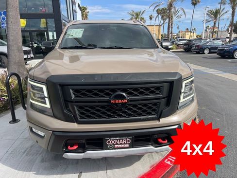 Used 2021 Nissan Titan PRO-4X w/ Pro-4x Convenience Package AWD/4WD image 8
